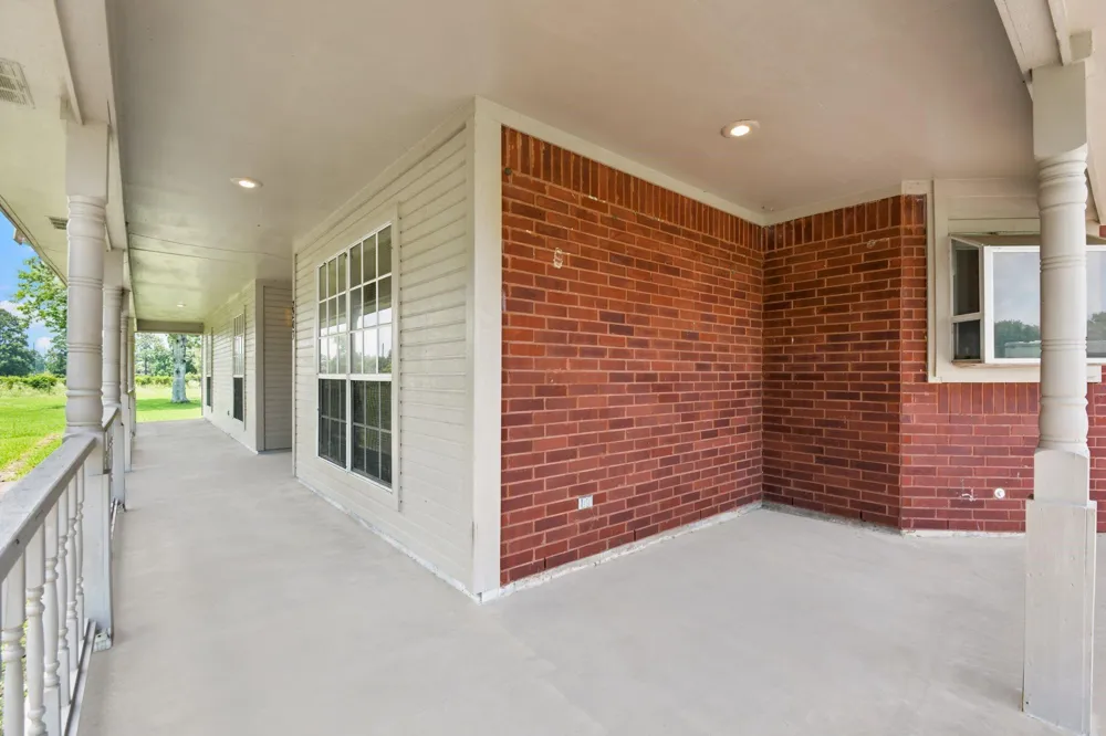 2203 Shouse Road Santa Fe, TX 77510