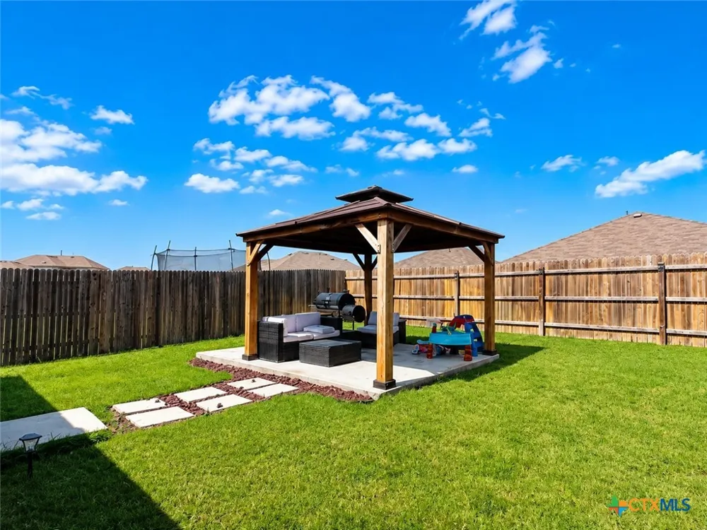 15304 Harkness Pass Austin, TX 78725