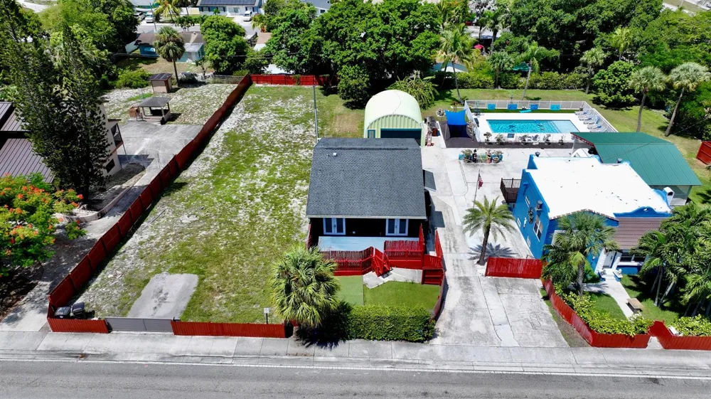 907 A STREET 