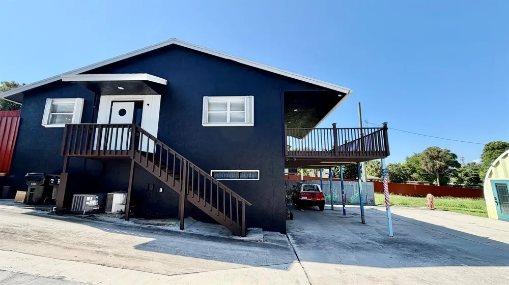 907 A STREET 