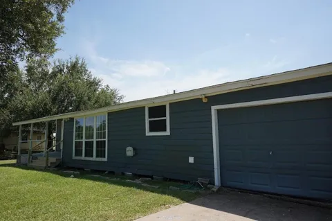 306 Center Way Street