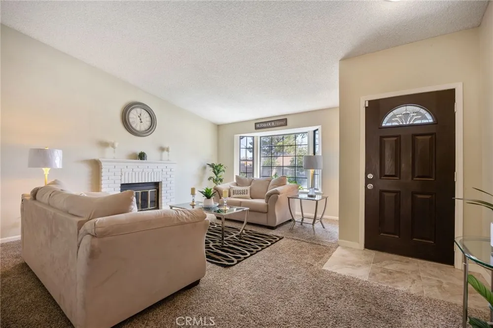 43039 Cromley Court Lancaster, CA 93534