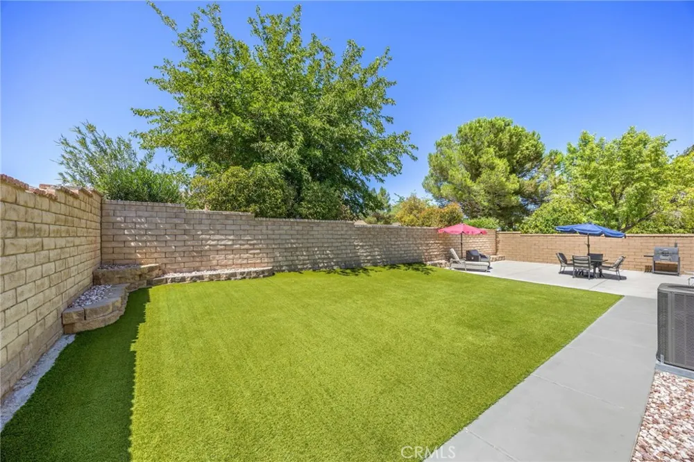 43039 Cromley Court Lancaster, CA 93534