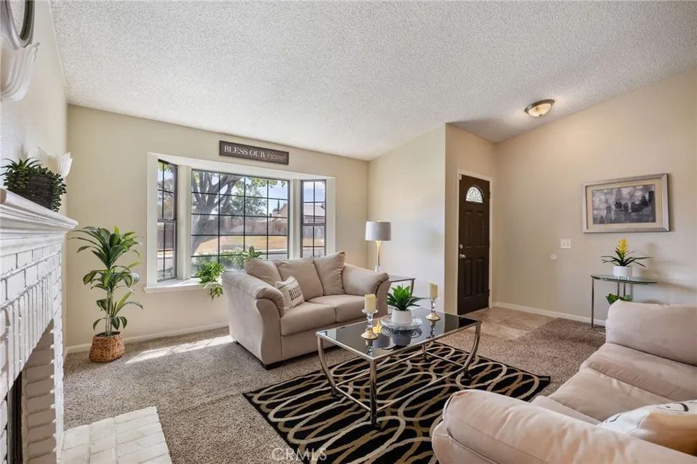 43039 Cromley Court Lancaster, CA 93534