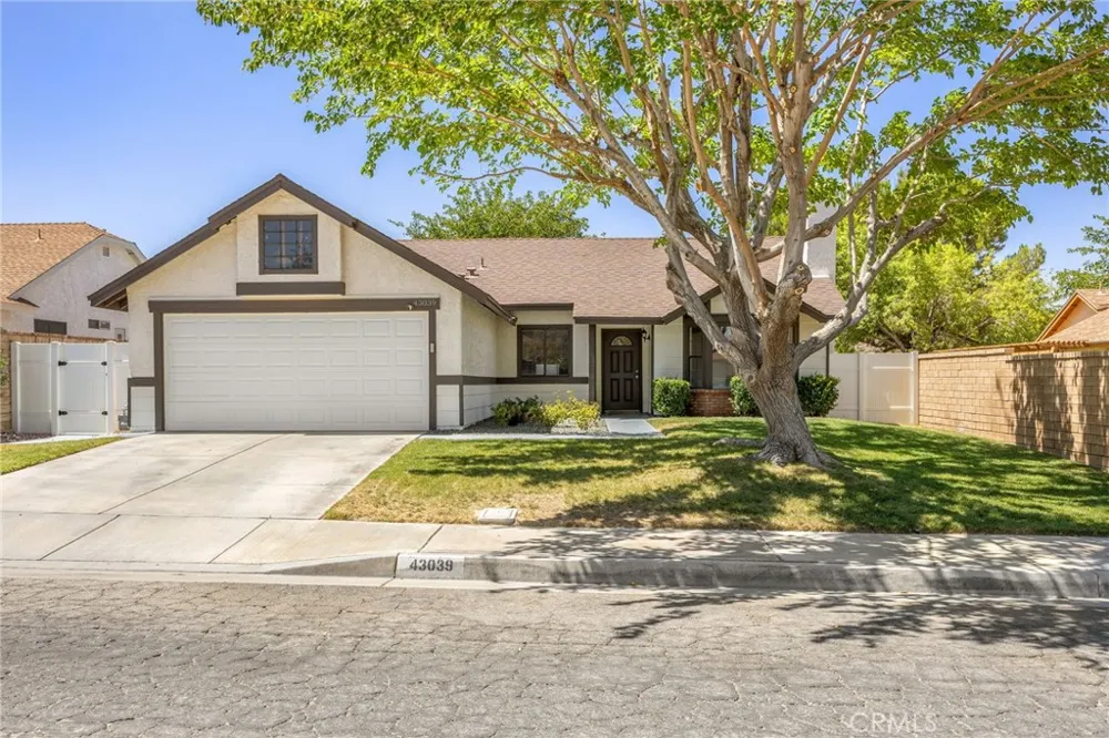43039 Cromley Court Lancaster, CA 93534