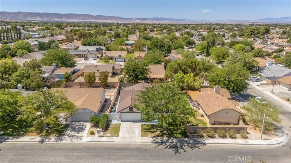 43039 Cromley Court Lancaster, CA 93534