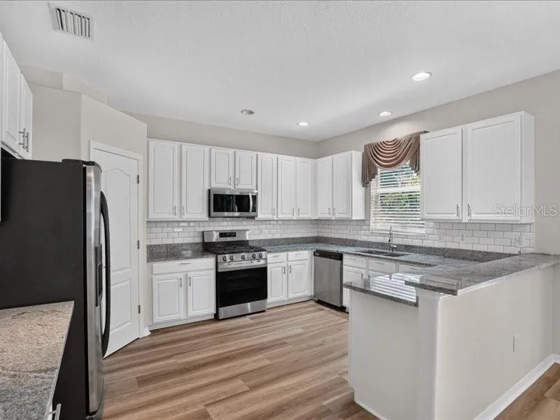 10420 LUCAYA DRIVE Tampa, FL 33647