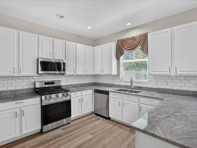 10420 LUCAYA DRIVE Tampa, FL 33647