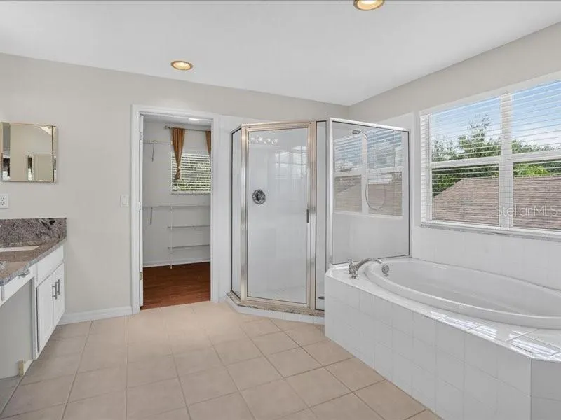 10420 LUCAYA DRIVE Tampa, FL 33647