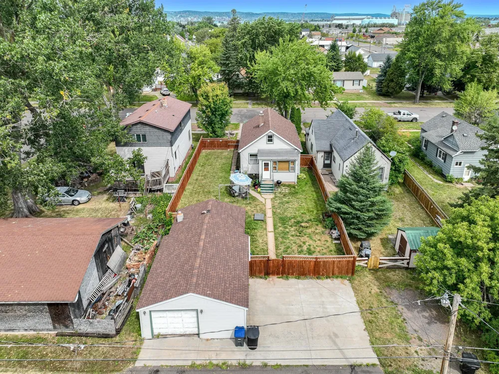 718 Broadway Street Superior, WI 54880