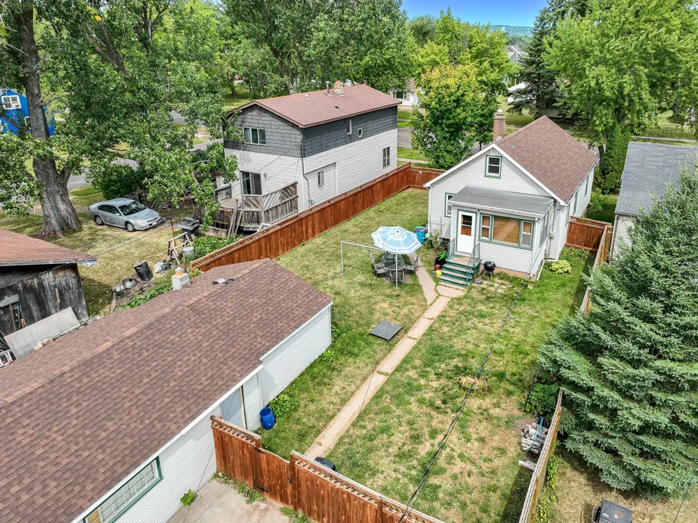 718 Broadway Street Superior, WI 54880