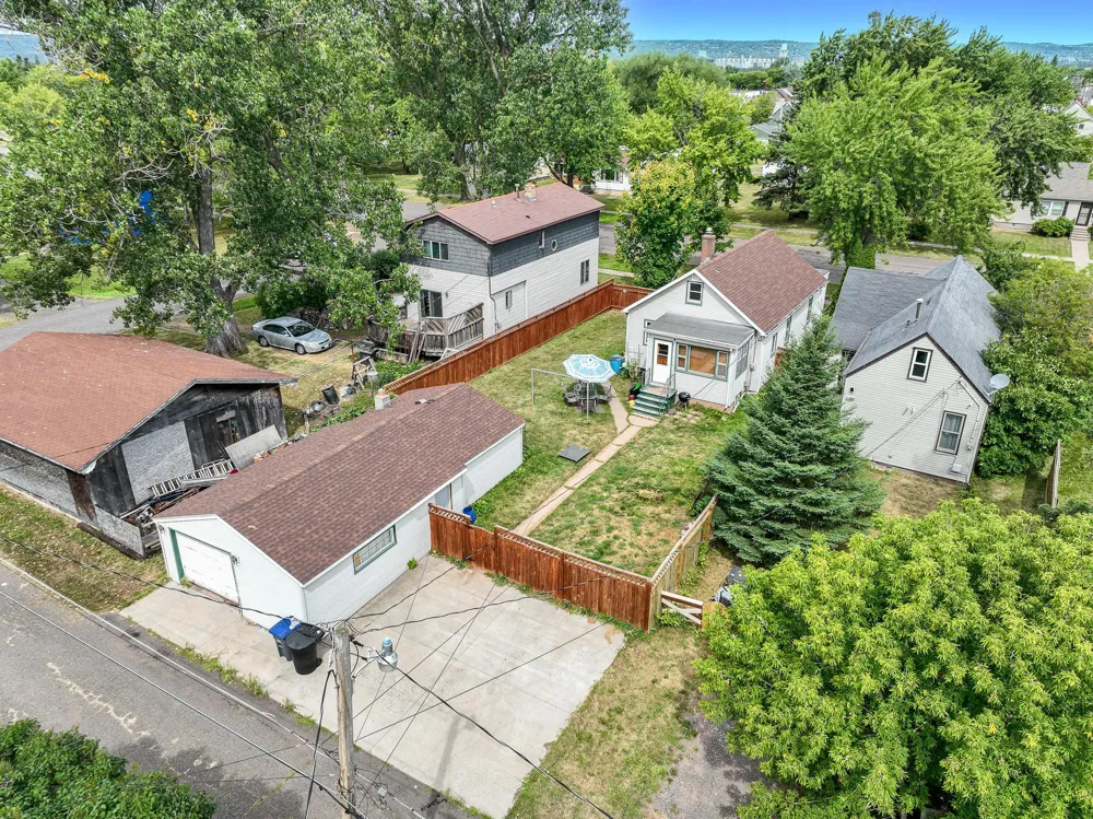 718 Broadway Street Superior, WI 54880