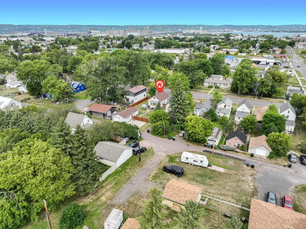 718 Broadway Street Superior, WI 54880