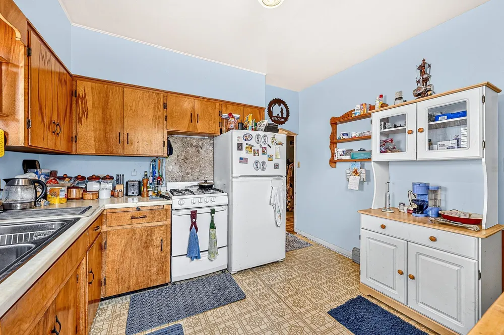 718 Broadway Street Superior, WI 54880