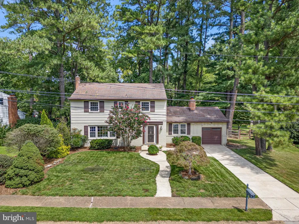 805 ROCK LANE Newark, DE 19713
