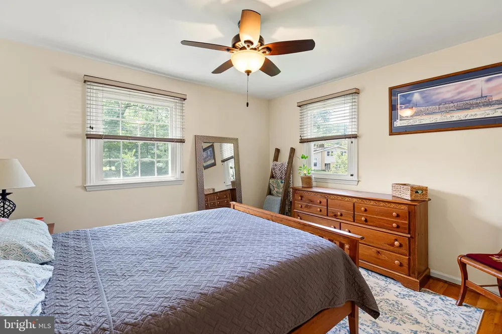 805 ROCK LANE Newark, DE 19713