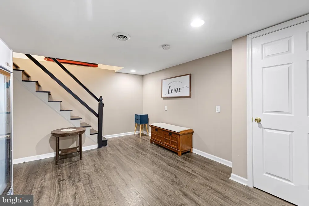 805 ROCK LANE Newark, DE 19713