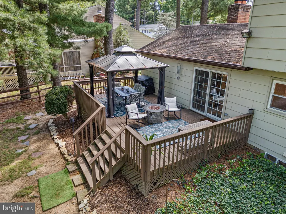 805 ROCK LANE Newark, DE 19713