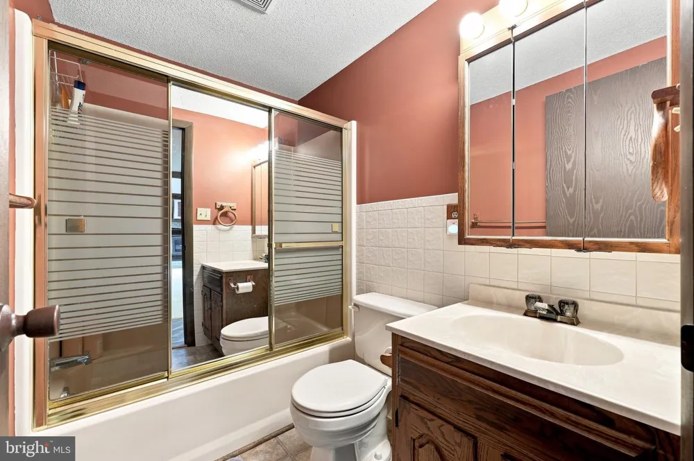 22 LISKEY LANE Hedgesville, WV 25427