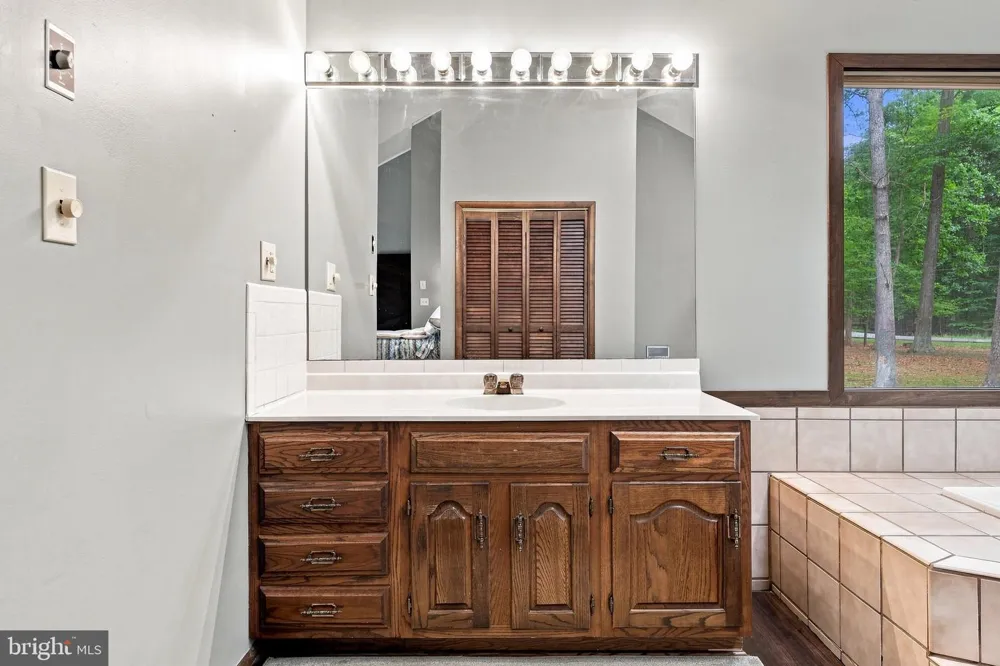 22 LISKEY LANE Hedgesville, WV 25427