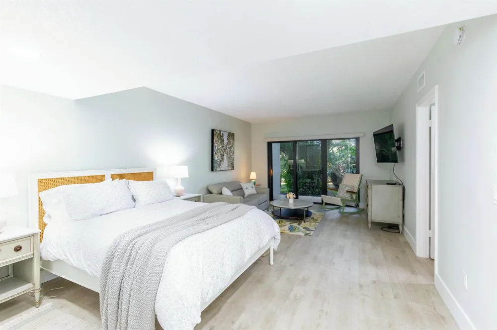 11267 Pond View B102 Drive #B102 Wellington, FL 33414