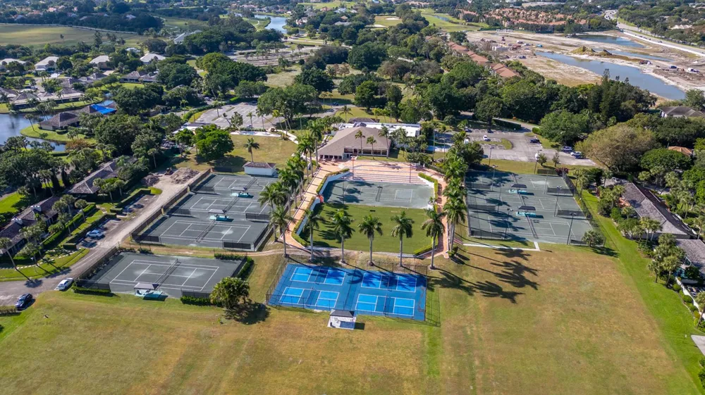 11267 Pond View B102 Drive #B102 Wellington, FL 33414