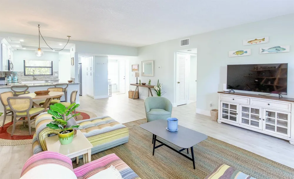 11267 Pond View B102 Drive #B102 Wellington, FL 33414