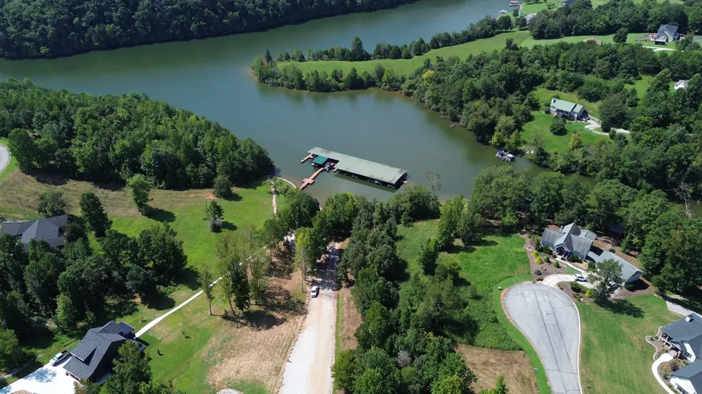 1 Serenity Dr Harriman, TN 37748
