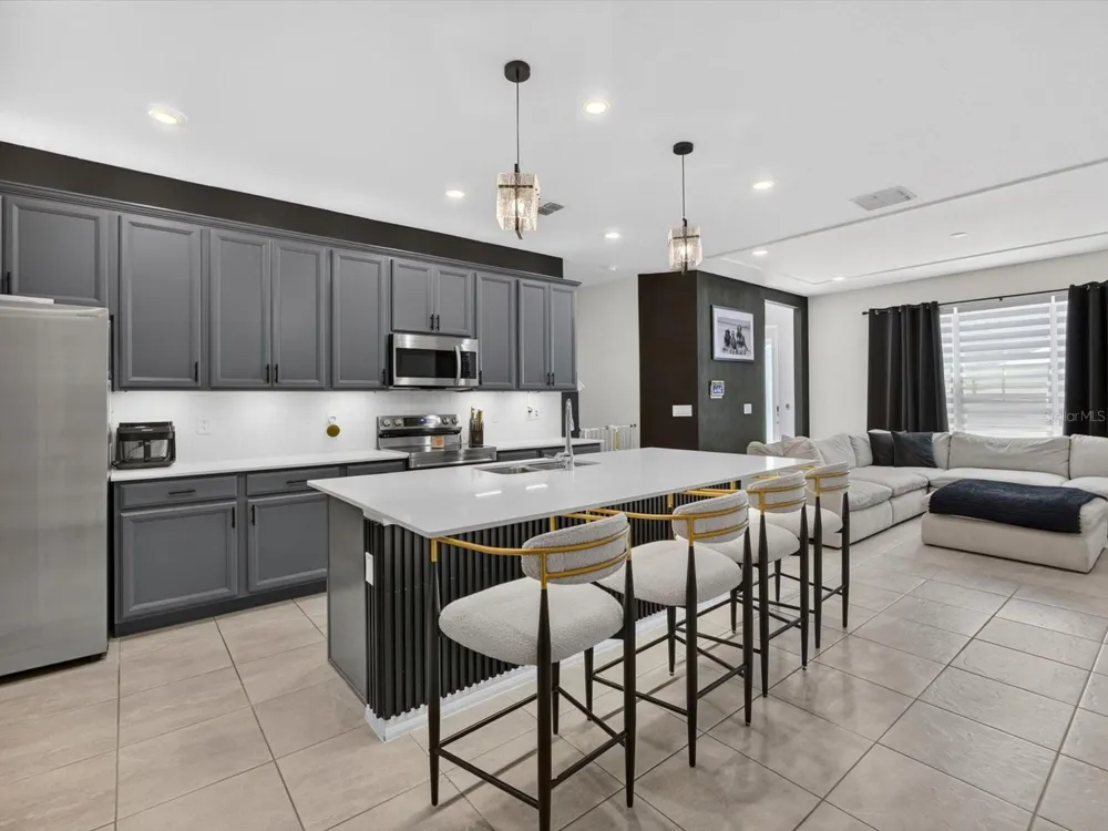 6982 TWILIGHT BAY DRIVE Winter Garden, FL 34787