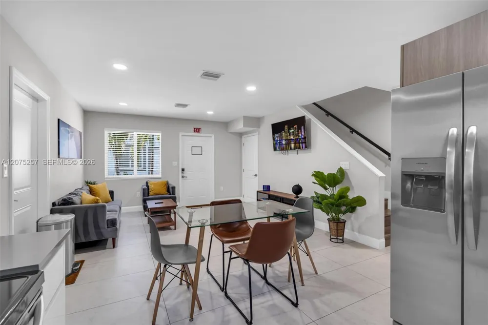 507 NW 8th Ave #2 Fort Lauderdale, FL 33311