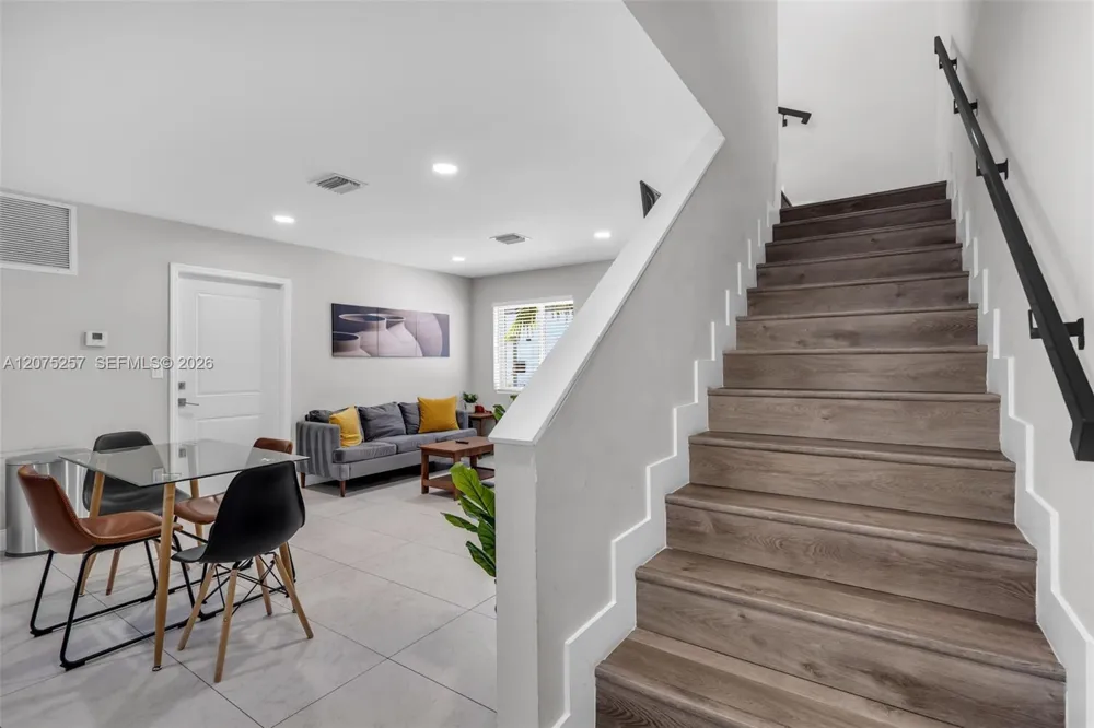 507 NW 8th Ave #2 Fort Lauderdale, FL 33311