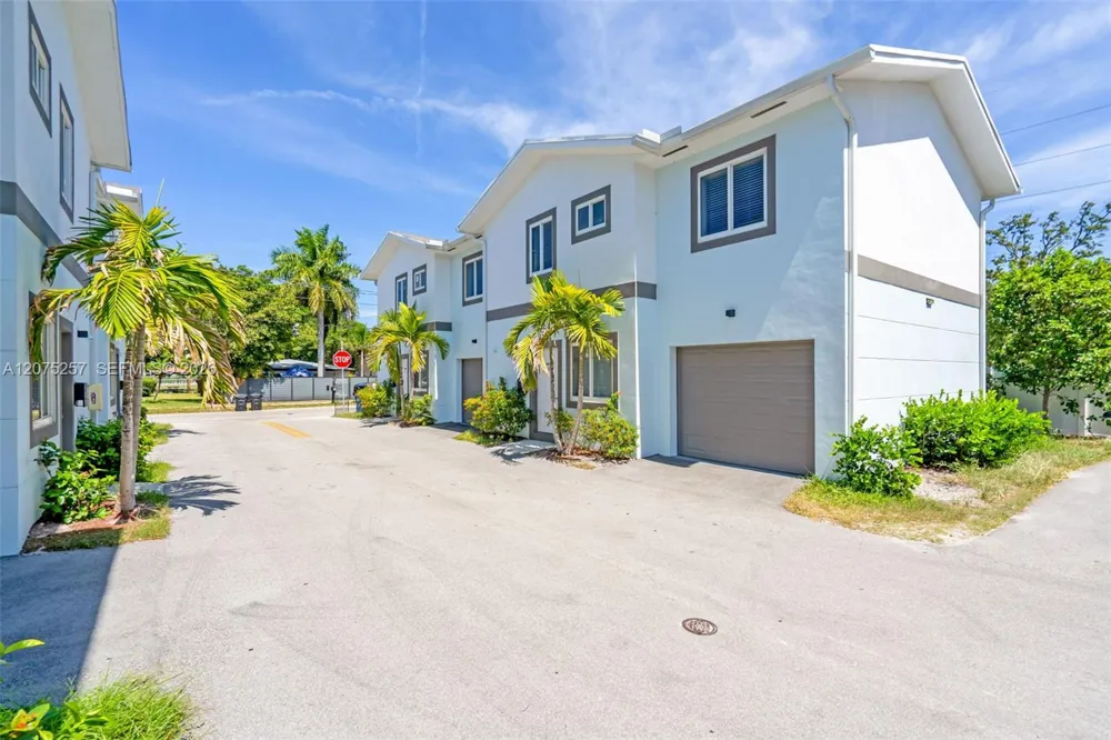 507 NW 8th Ave #2 Fort Lauderdale, FL 33311