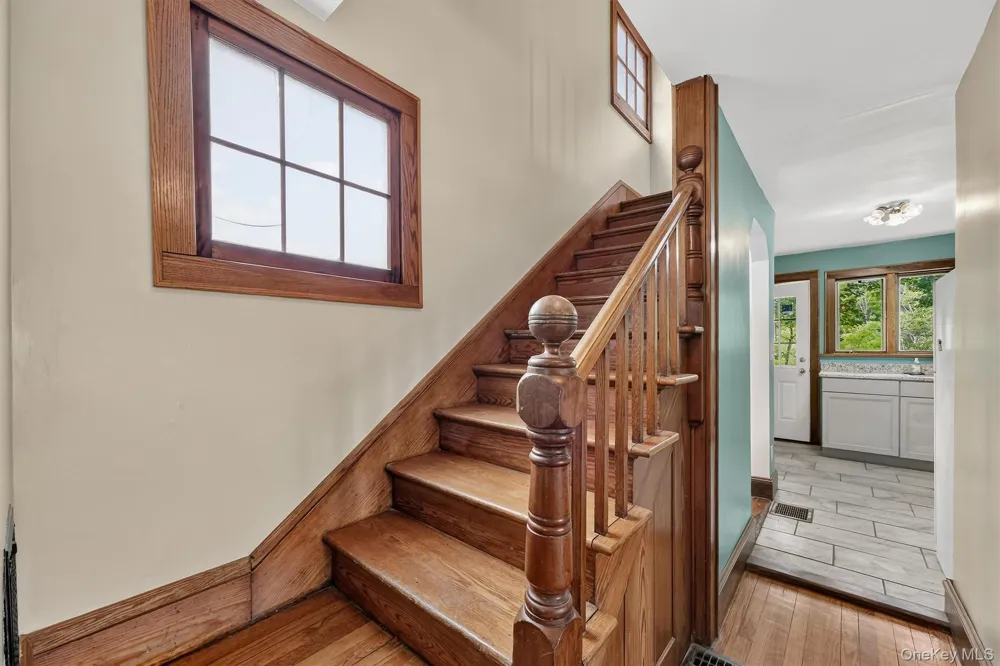 71 North Road Highland, NY 12528