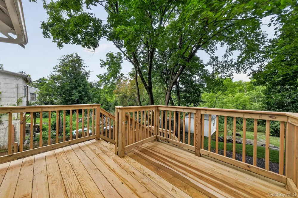 71 North Road Highland, NY 12528