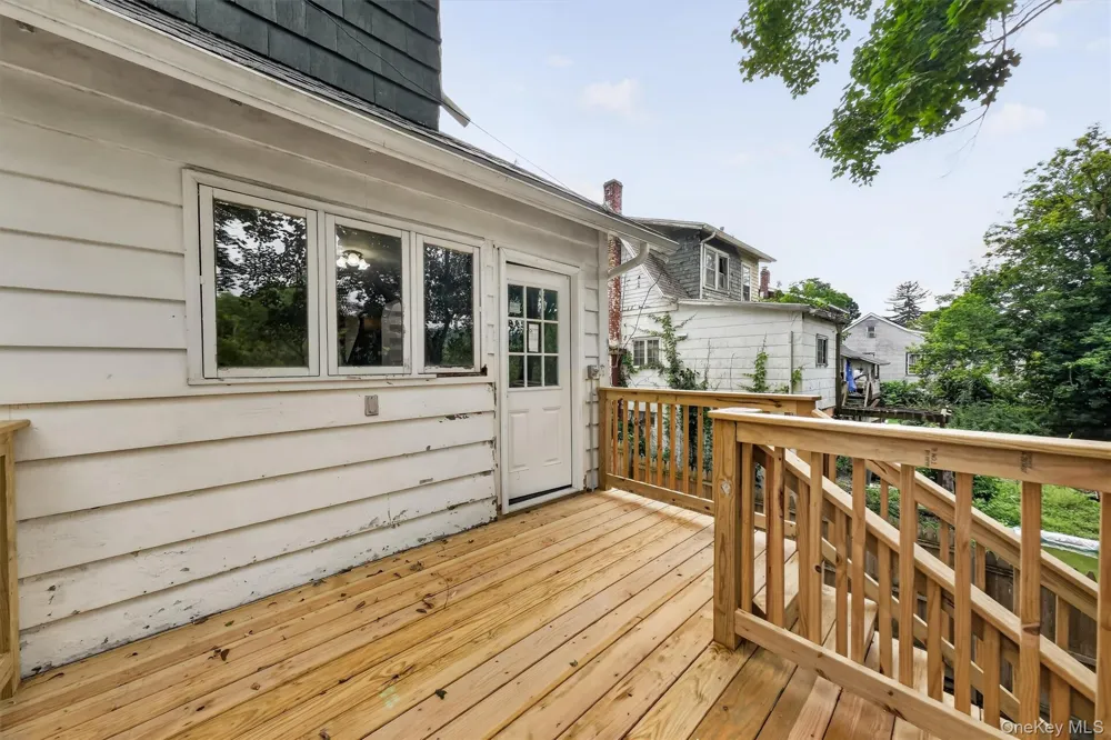 71 North Road Highland, NY 12528