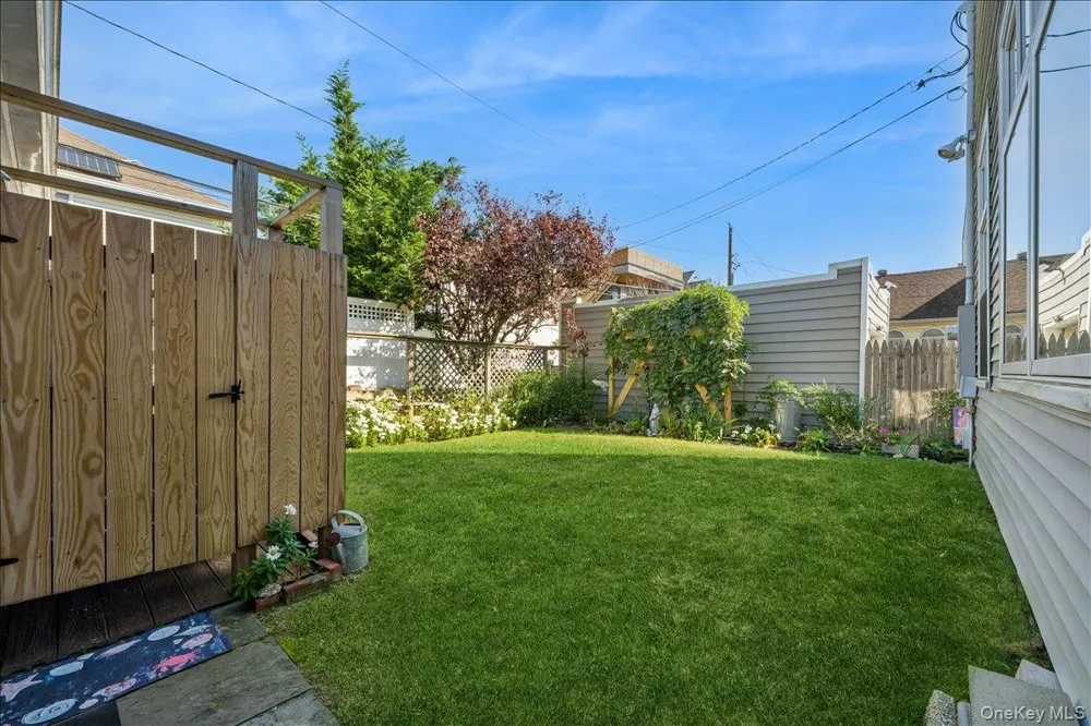 729 W Penn Street Long Beach, NY 11561