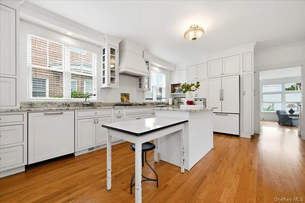 729 W Penn Street Long Beach, NY 11561