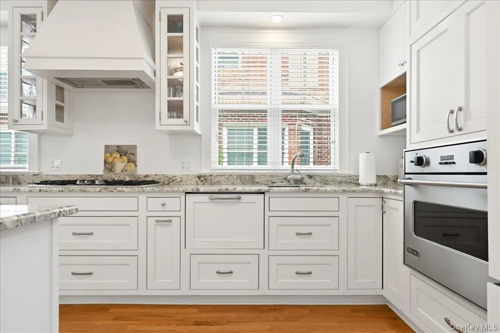 729 W Penn Street Long Beach, NY 11561