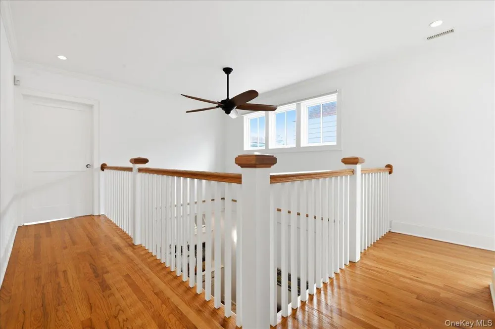729 W Penn Street Long Beach, NY 11561