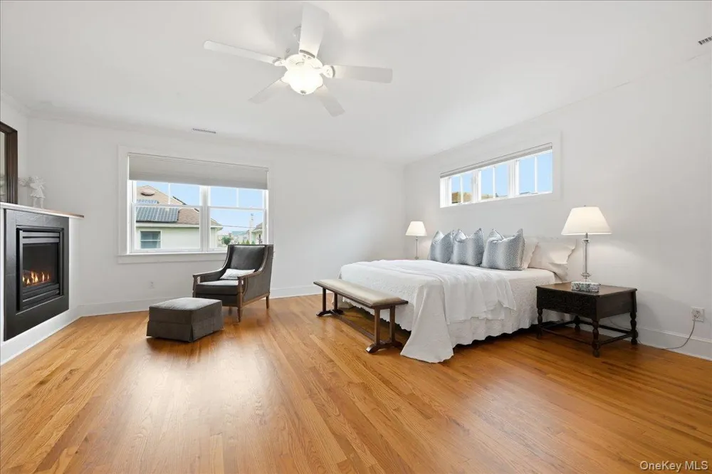 729 W Penn Street Long Beach, NY 11561