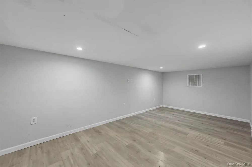 10 Dutchess Avenue Wappingers Falls, NY 12590