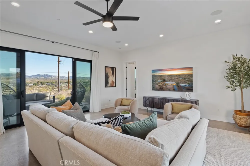 59096 Nelson Yucca Valley, CA 92284