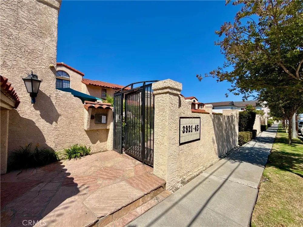 3935 W 182nd W Torrance, CA 90504