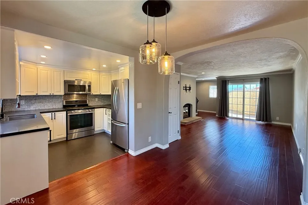 3935 W 182nd W Torrance, CA 90504