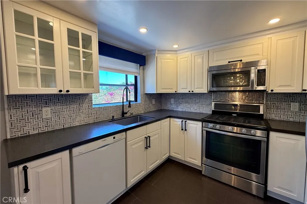 3935 W 182nd W Torrance, CA 90504
