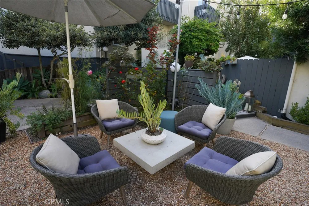 320 12th Street #12 Seal Beach, CA 90740