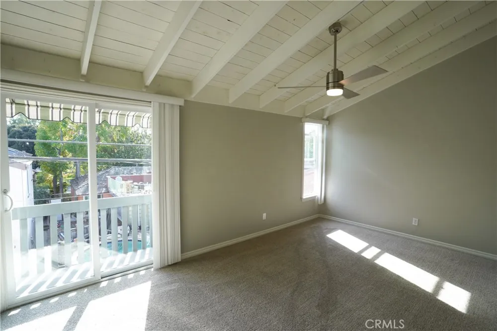 320 12th Street #12 Seal Beach, CA 90740