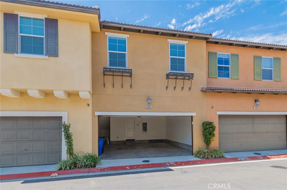 3002 E Via Fiano Ontario, CA 91764