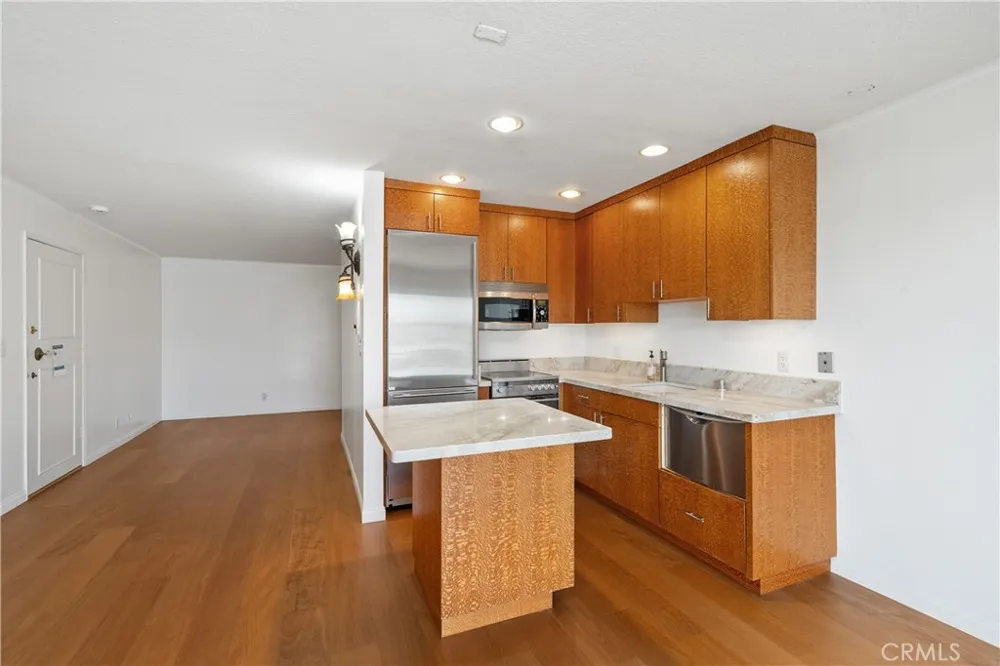 200 Mcneil #215 Newport Beach, CA 92663