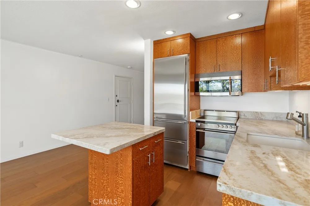 200 Mcneil #215 Newport Beach, CA 92663